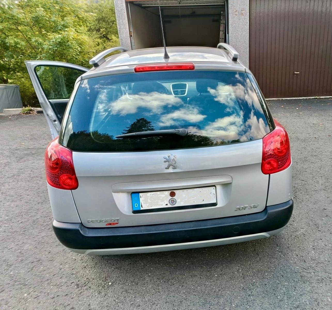 Peugeot 207 2011 — engine 1.397 cm³, 95 HP (70kW)