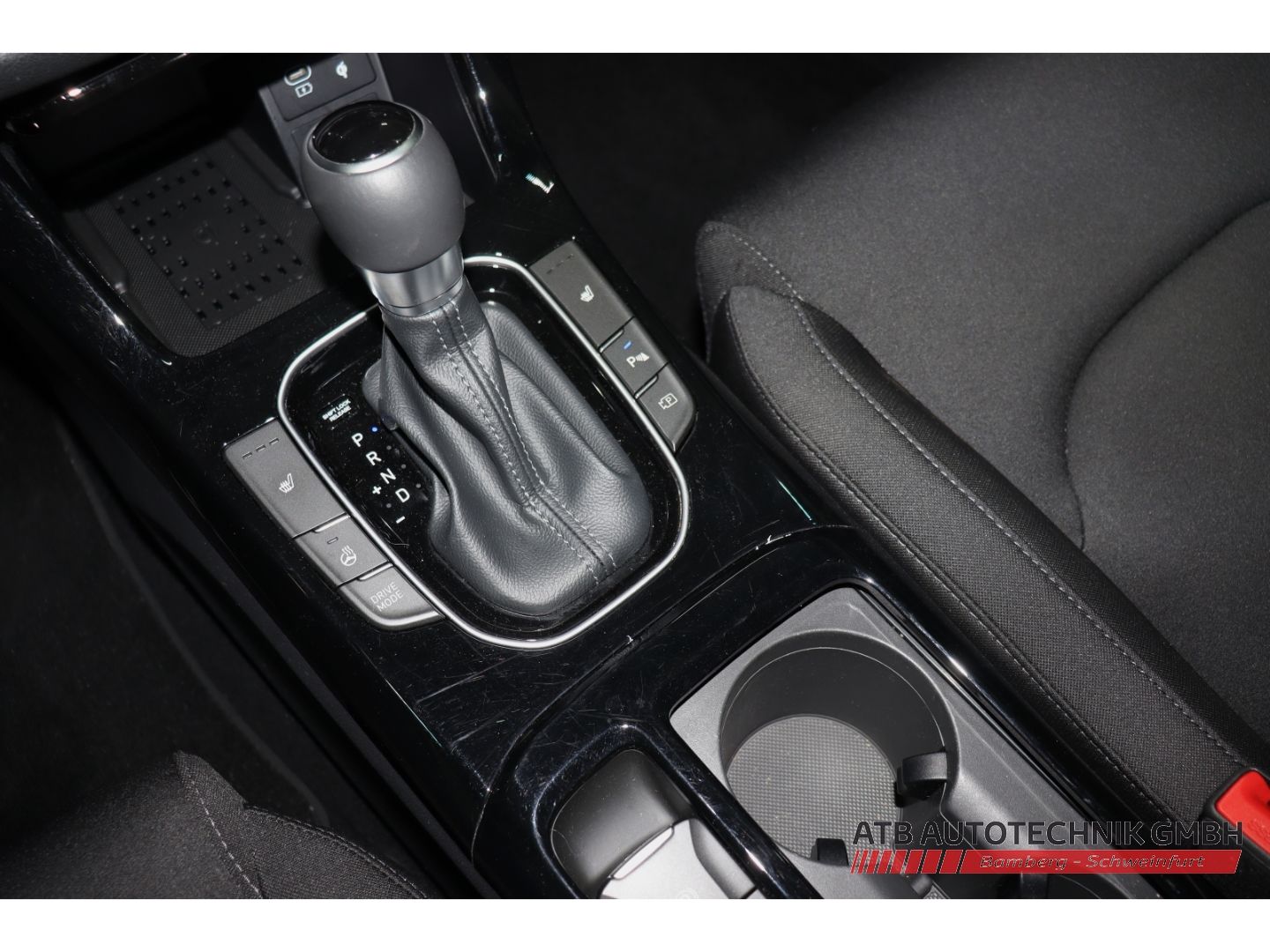 Fahrzeugabbildung Hyundai i30 Kombi 1.5 T-GDi 48V DCT Advantage Navi LED A
