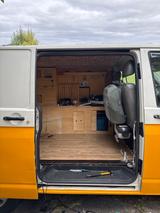 Volkswagen T5 Transporter - Volkswagen T5 Transporter aus 2003