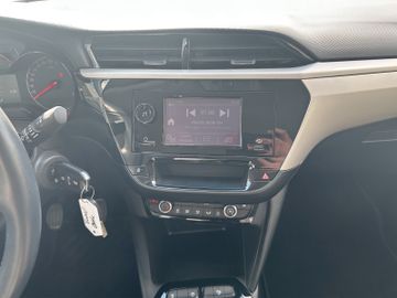 Fotografie des Opel Corsa F Edition 1.2 Allwetter Sitzh. Lenkradh.