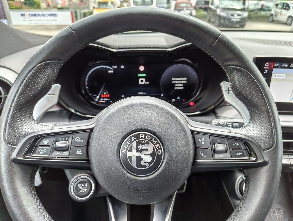 Fahrzeugabbildung Alfa Romeo Tonale Veloce 1.5 VGT + wenig Kilometer