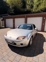 Mazda MX-5 Roadster Coupe Energy 1.8 MZR Energy - Mazda MX-5: Silber
