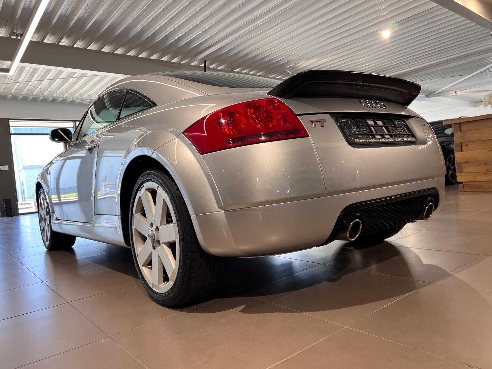 Audi TT Coupe 3.2 V6 DSG quattro BOSE NAVI KETTEN NEU