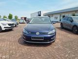 Volkswagen Golf VII Lim. e-Golf - mit Elektro-Antrieb: Blau