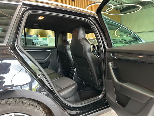 Skoda Octavia Combi RS *BiXenon*Navi*AHK*