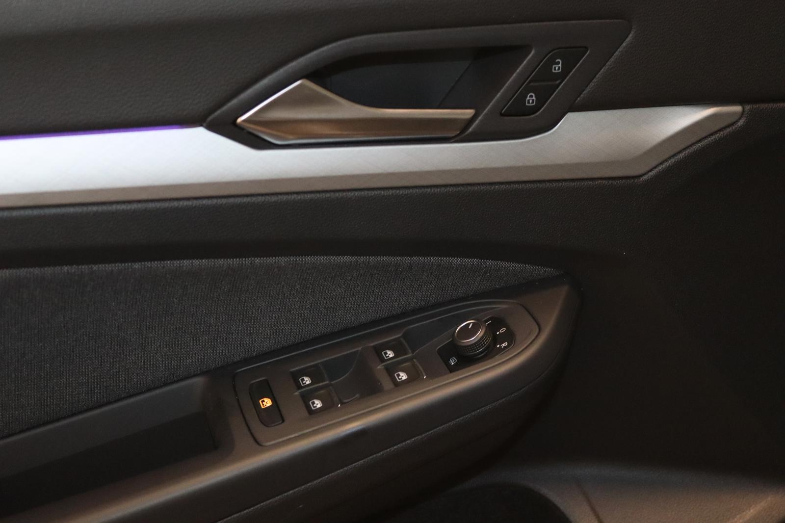 Volkswagen Golf VIII Life eTSI-Virtual-NAV-Apps-LED-ACC-AHK, миниатюра 18