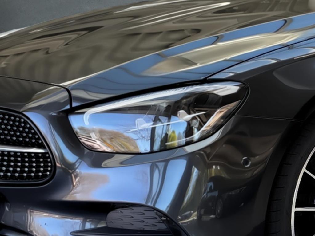Mercedes-Benz E 220 d T AMG+AHK+SCHIEBEDACH+LED+KAMERA+AMBIENT