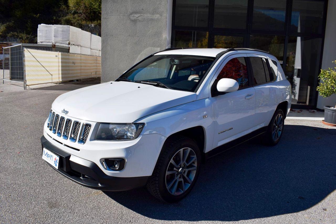 Jeep Compass 2014 — салон