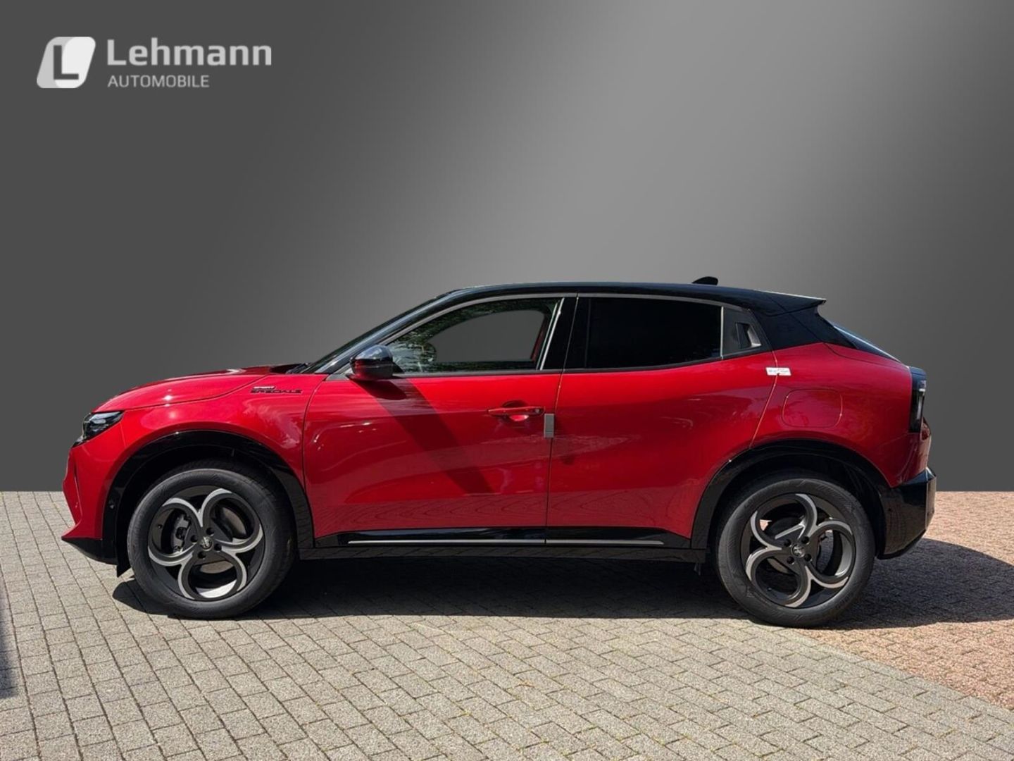 Fahrzeugabbildung Alfa Romeo Junior Ibrida Sport Speciale 1,2 VGT 107kW MY26