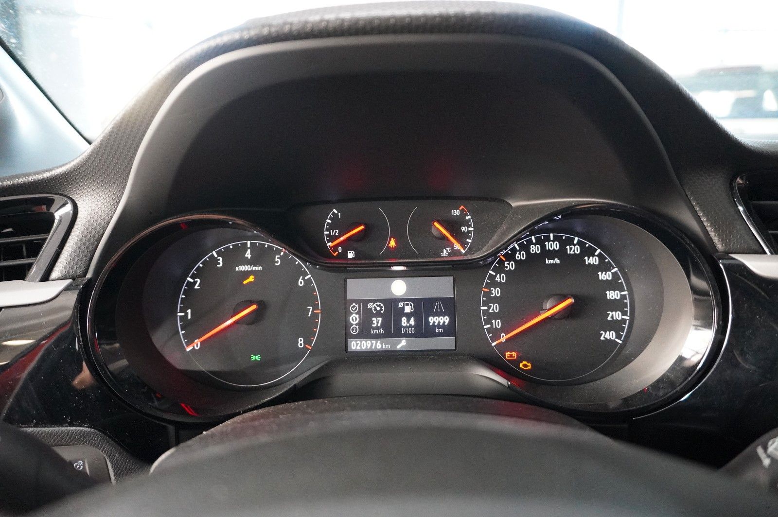 Fahrzeugabbildung Opel Corsa F 1.2 EDITION NAVI/LED/KAMERA/TEMP./SPORT