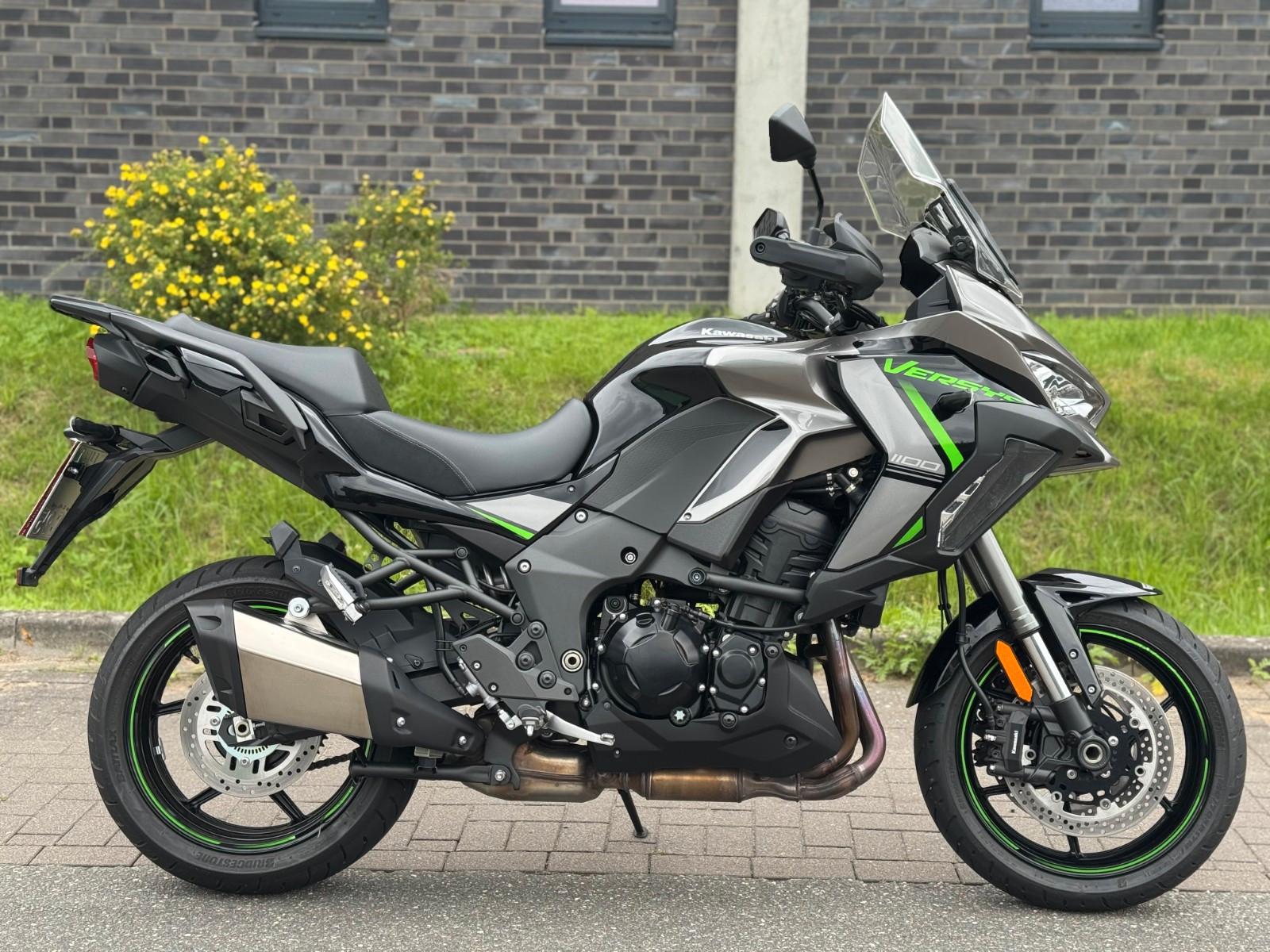 Kawasaki Versys 1100 SE Tourer*Koffer*Griffheiz.*Kurvenli