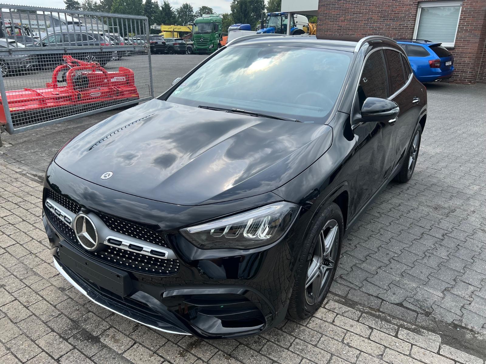 Mercedes-Benz GLA 200 AMG LINE  AUT/ LED/NAVI/EL HECKKLAPPE