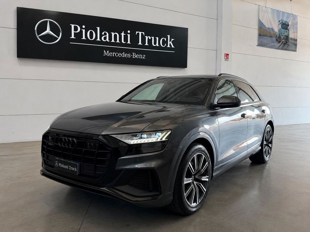 Image of Audi Q8