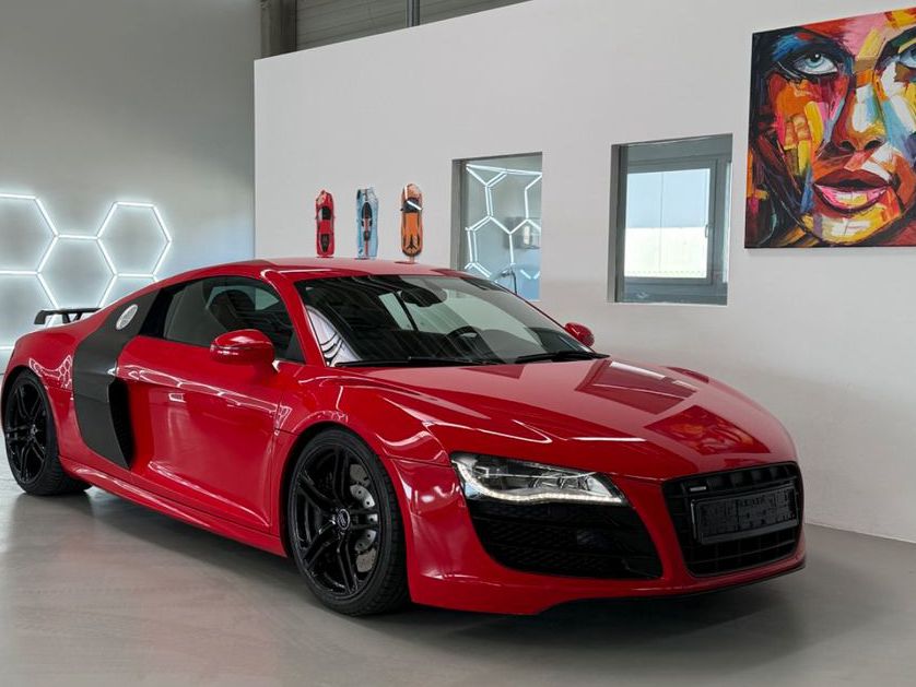 Audi R8