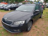 Skoda Octavia Combi Joy-1HAND-PANO-AHK- DSG-GARANTIE - Skoda in Wiesbaden