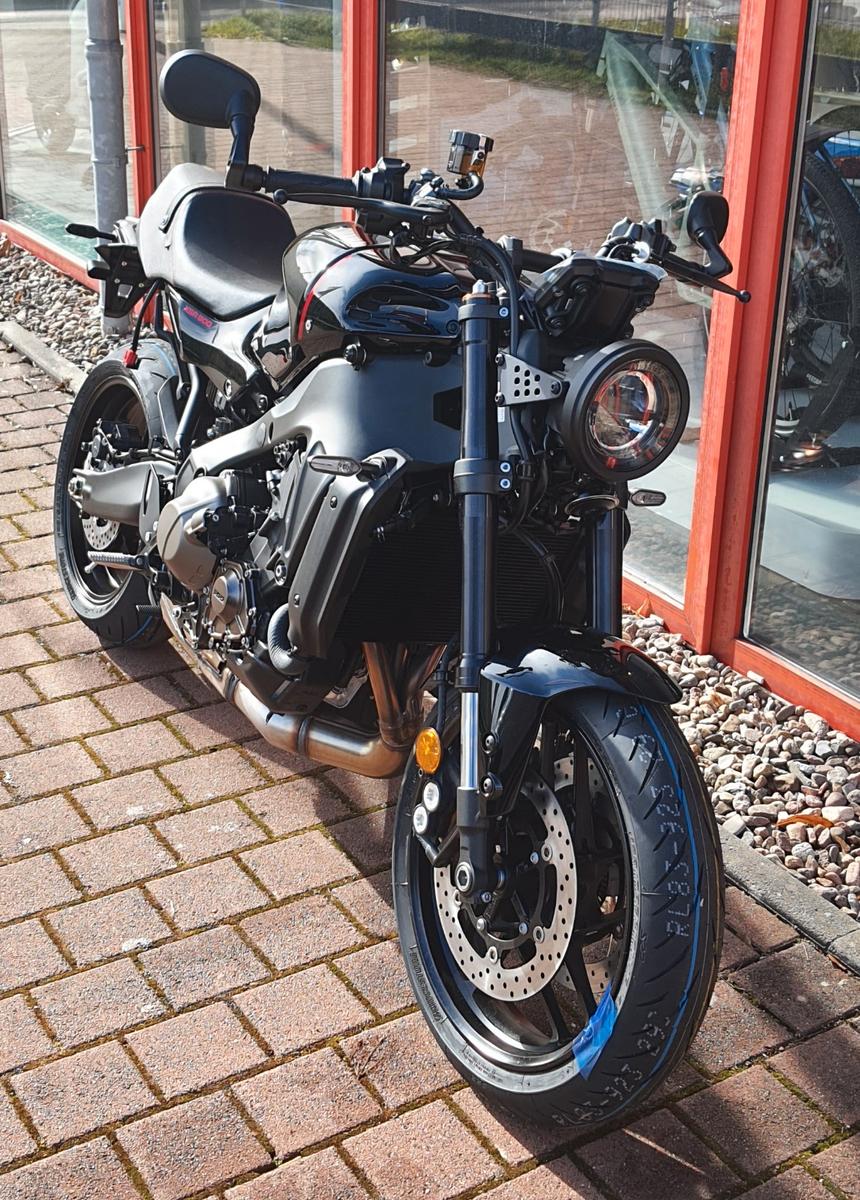 Yamaha XSR 900  - Midnight Black - SOFORT