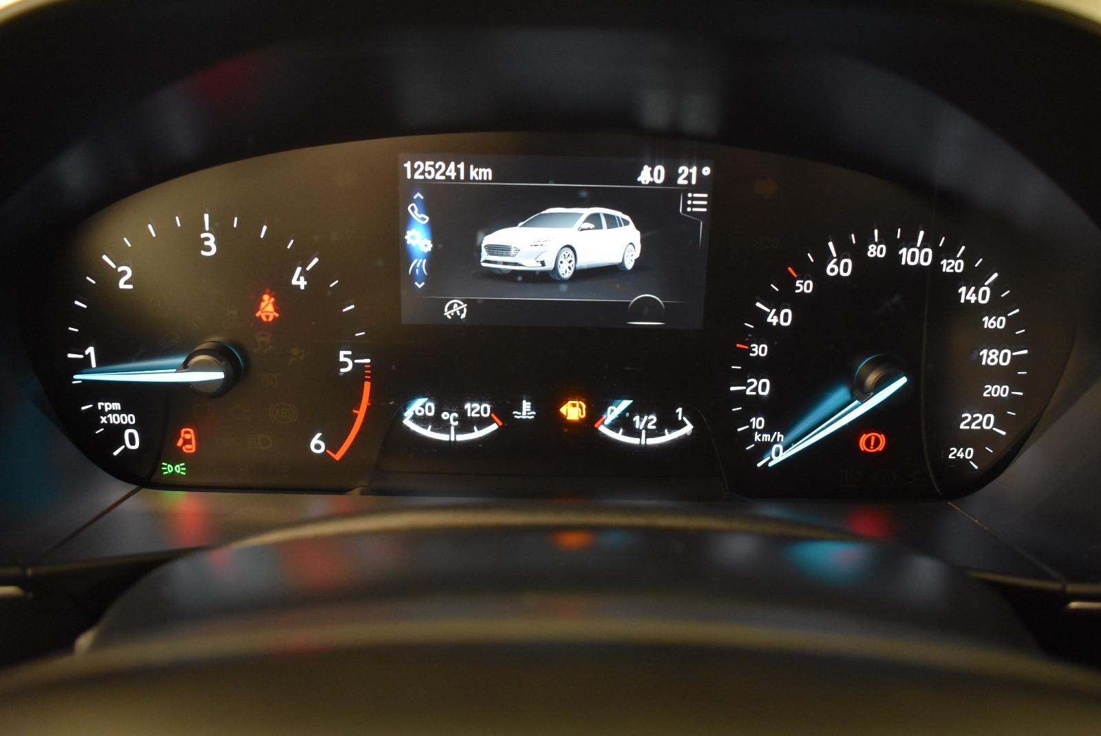 Ford Focus Turnier Cool & Con./LED/NAVI/SHZ/AHK/RFK