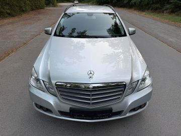 Mercedes E 200 - 3