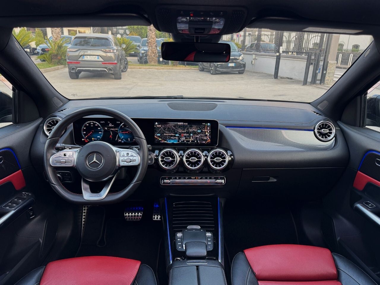 Mercedes-Benz GLA 200 d Premium AMG TETTO imagem 2
