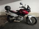 Suzuki XF 650 Freewind