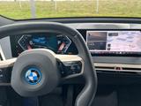 BMW iX xDrive40 - - BMW iX von privat