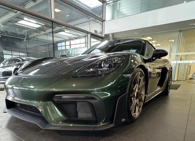 Porsche Boxster 718 Spider RS Weissach PTS Ceramic LIft