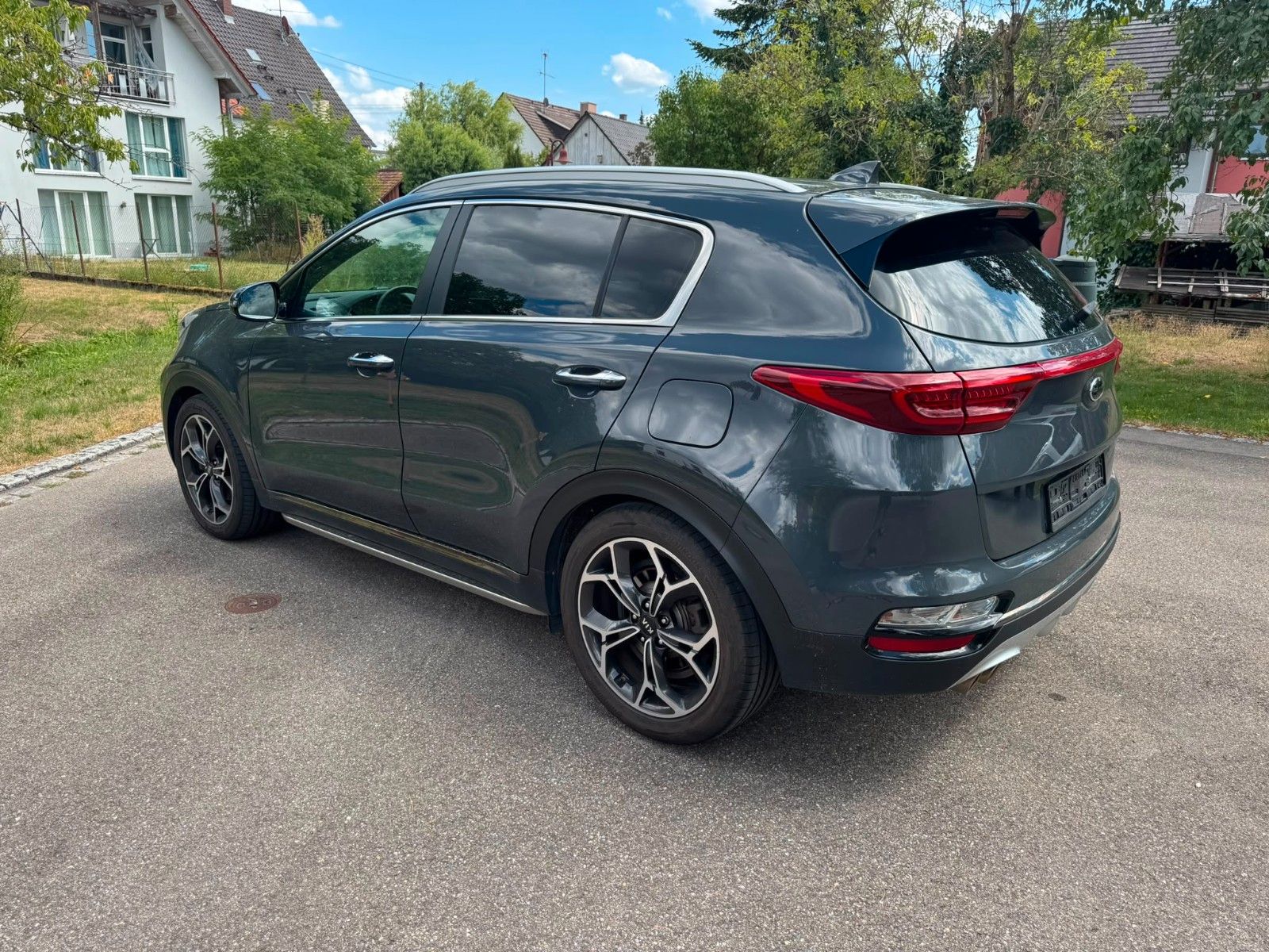 Fahrzeugabbildung Kia Sportage 1.6 T-GDI DCT 4WD GT line
