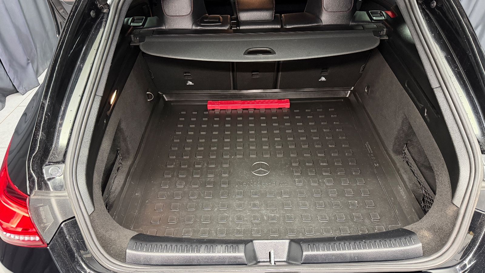 Fahrzeugabbildung Mercedes-Benz CLA 45 AMG Shooting Brake|BURMESTER|HEAD-UP|VOLL