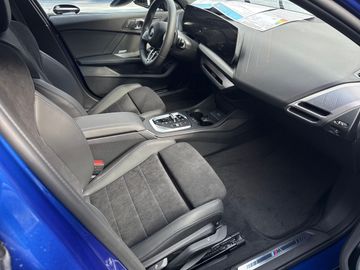 BMW 123 xDrive M Sportpaket Head-Up HK HiFi DAB LED