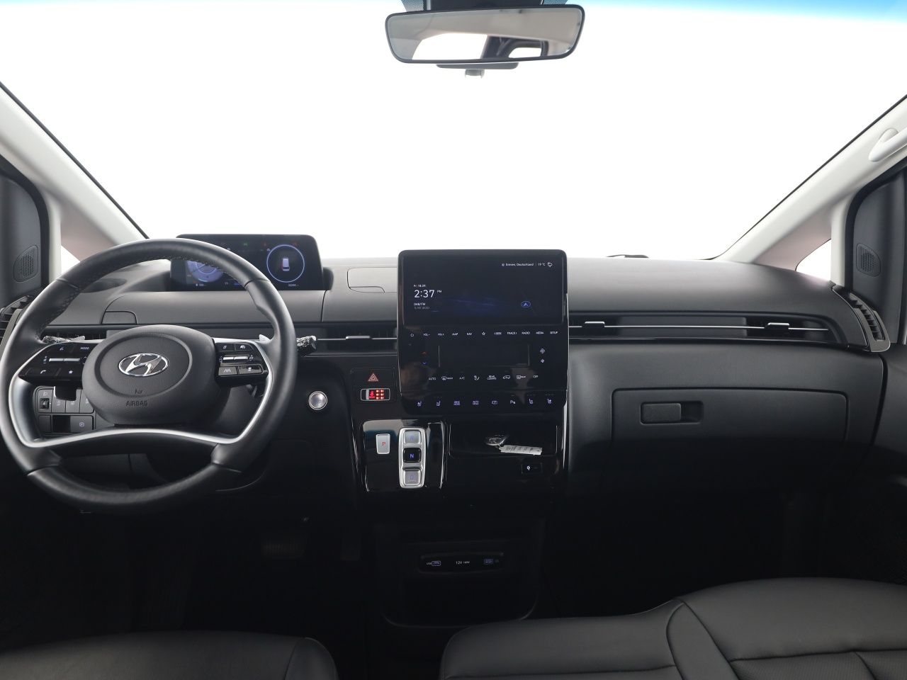 Hyundai Staria – Bild 8