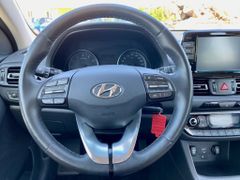 Fahrzeugabbildung Hyundai i30 1.0 AAC ALLWETTER ALU KAMERA PDC CARPLAY