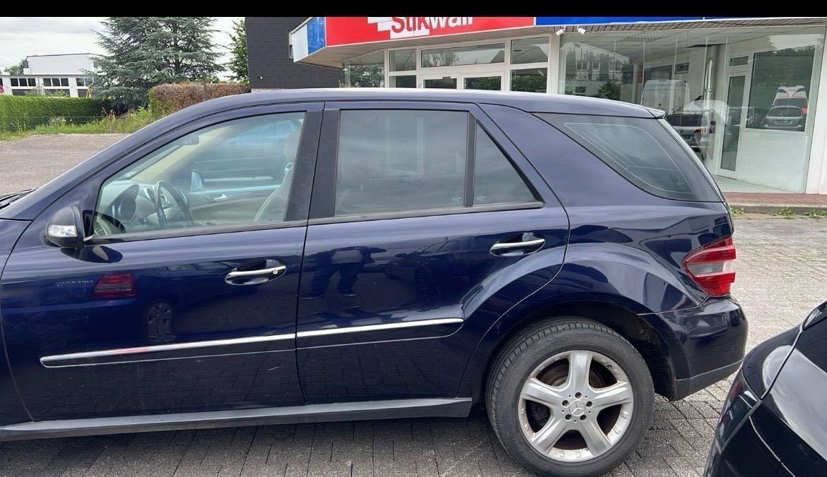 Mercedes-Benz ML 320