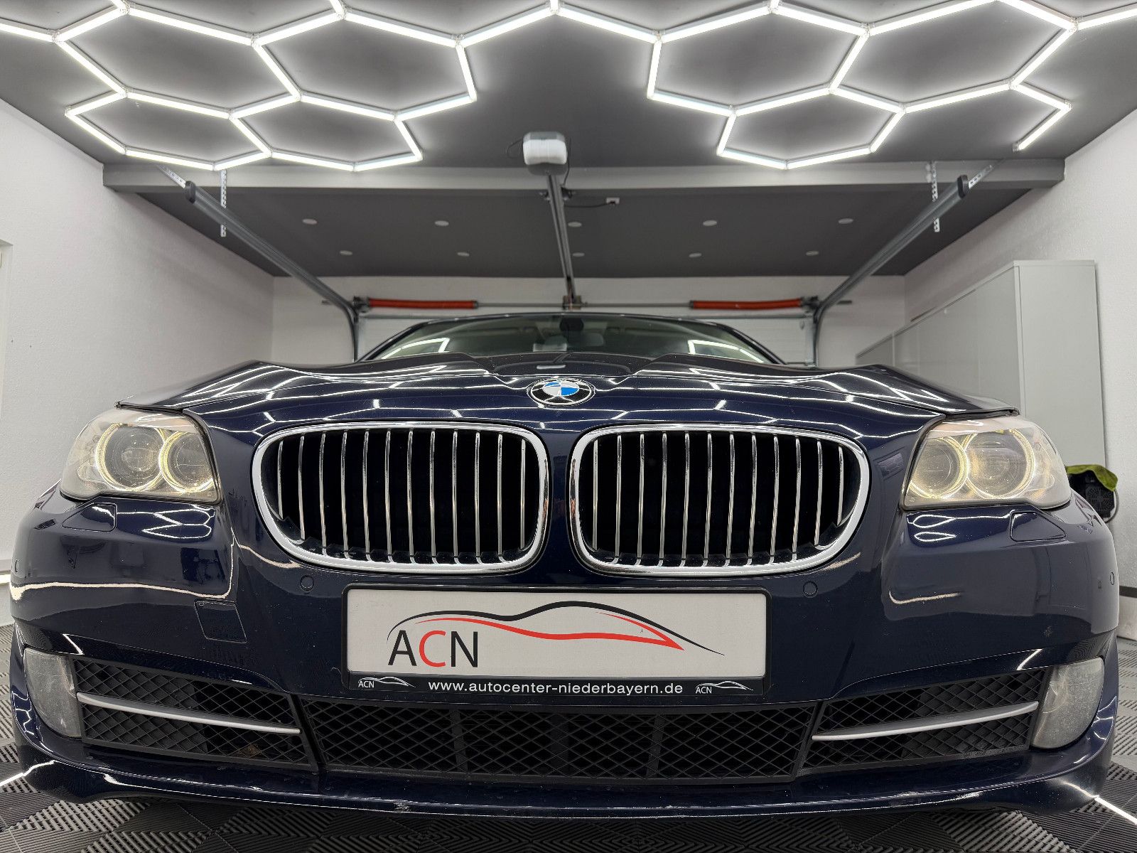Fahrzeugabbildung BMW 520 d Lim. Aut./elektr. SITZ/NAVI/ ProfBi-XENON/