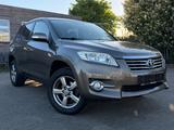 Toyota RAV 4 Travel AHK Standheizung Rückfahrkamera - Toyota RAV 4 mit Diesel-Antrieb
