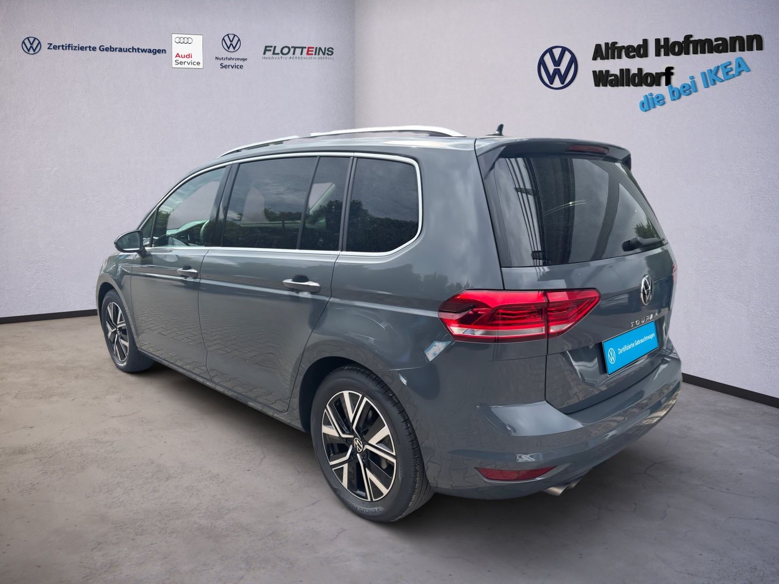 Volkswagen Touran Highline 2.0 TDI DSG AHK NAVI ACC foto 5