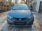Honda Civic 1.8 i-VTEC Lifestyle 1.Hand - Honda Civic: Kleinwagen
