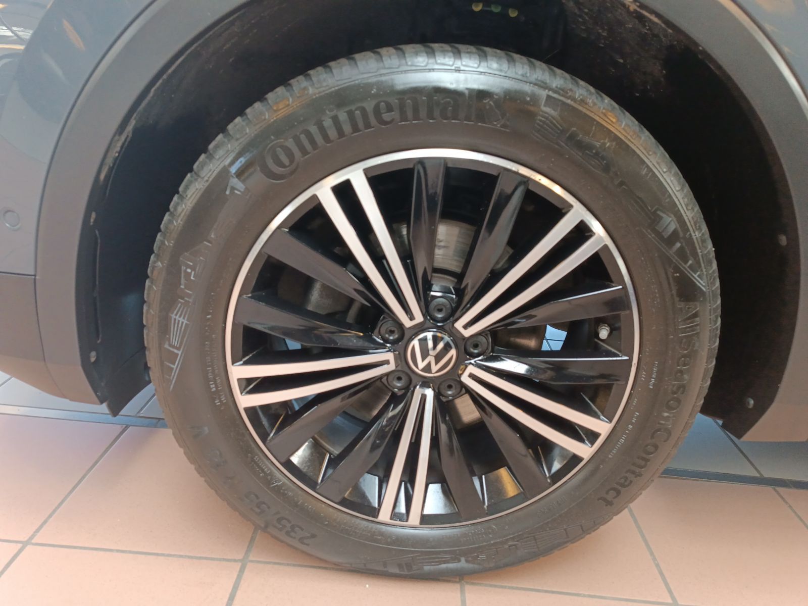 Volkswagen Tiguan - Bild 7