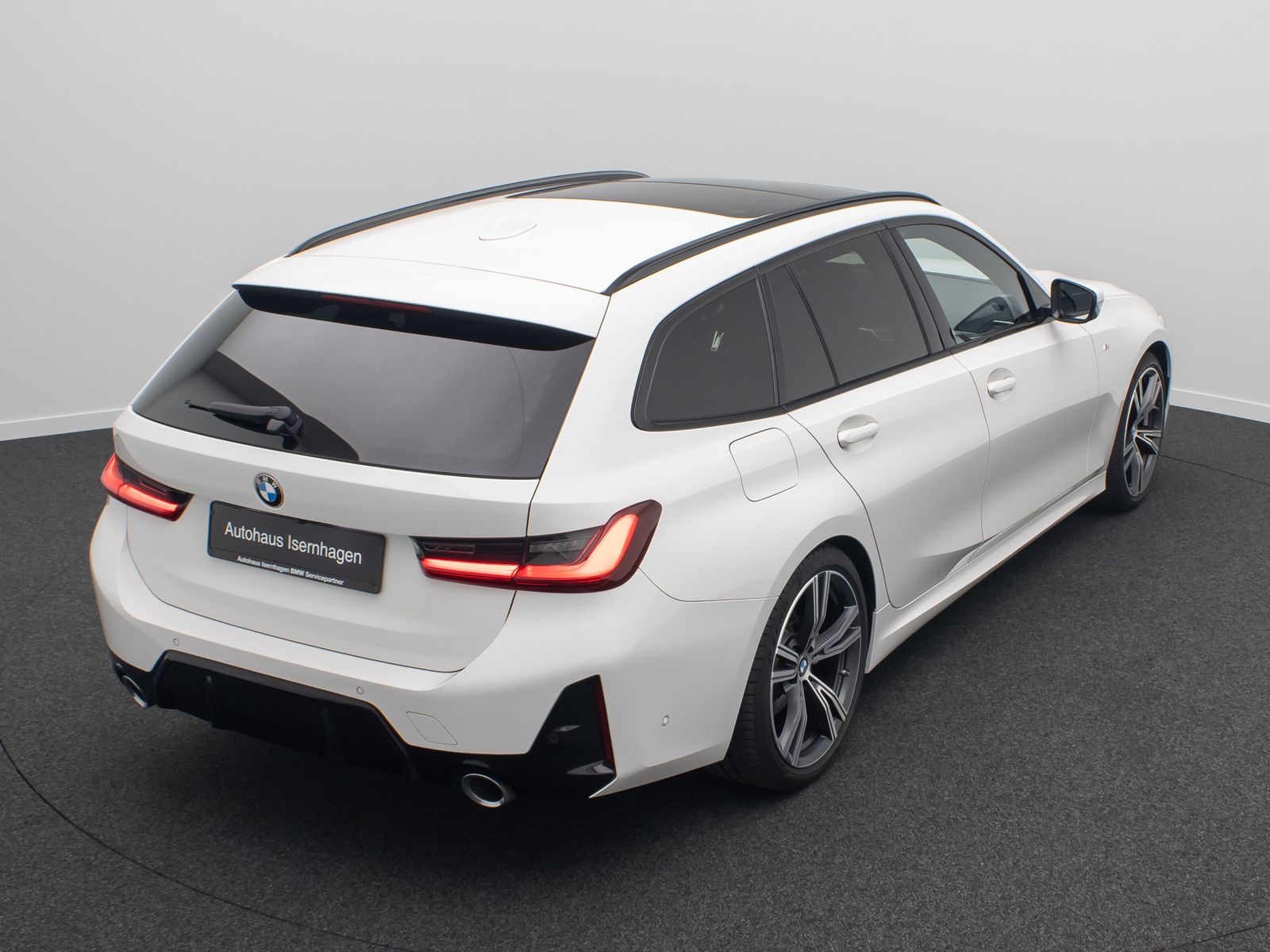 Fahrzeugabbildung BMW 320d M Sport DAB Kamera Alarm AHK Panorama 19"