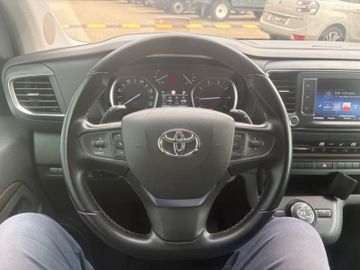 Fahrzeugabbildung Toyota Crosscamp Aufstelldach Navi RFK uvm