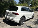 Volkswagen Tiguan 2.0 TSI 162kW DSG 4X4, AHK, Highline R-Li - Cars in Berlin: Privatanbieter