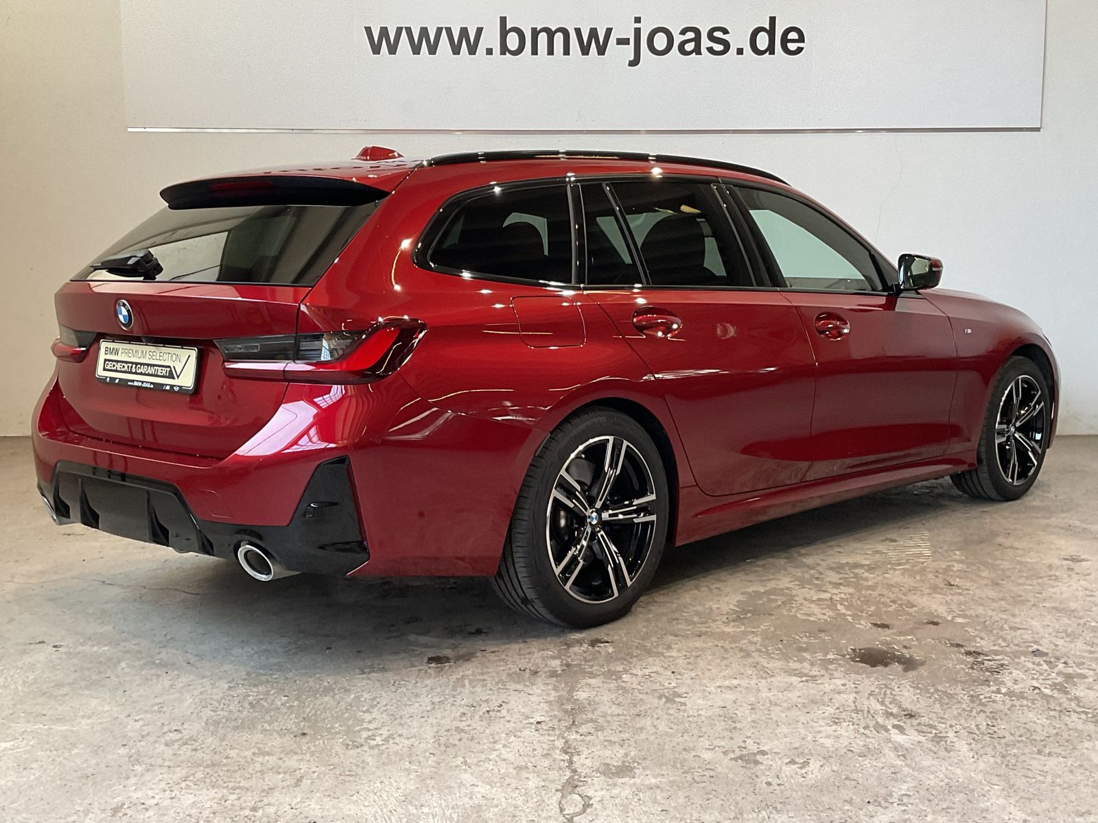 Fahrzeugabbildung BMW 330i xDrive M Sportpaket | Panorama-Glasdach | H