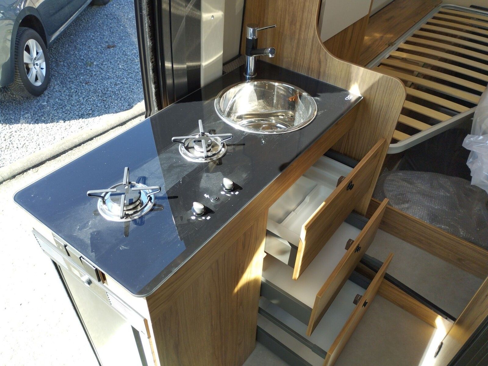 Fahrzeugabbildung Karmann Dexter DE 600 Markise, Captain-Chair-Sitze