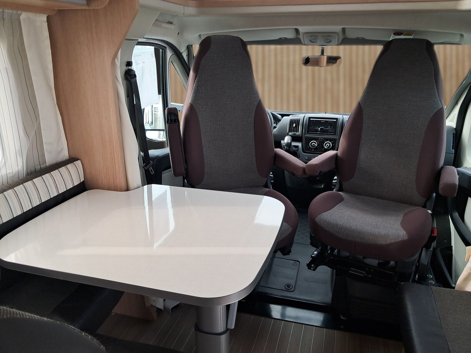 Fahrzeugabbildung Sunlight T 68 Luftfederung,AHK,Markise,SAT+TV