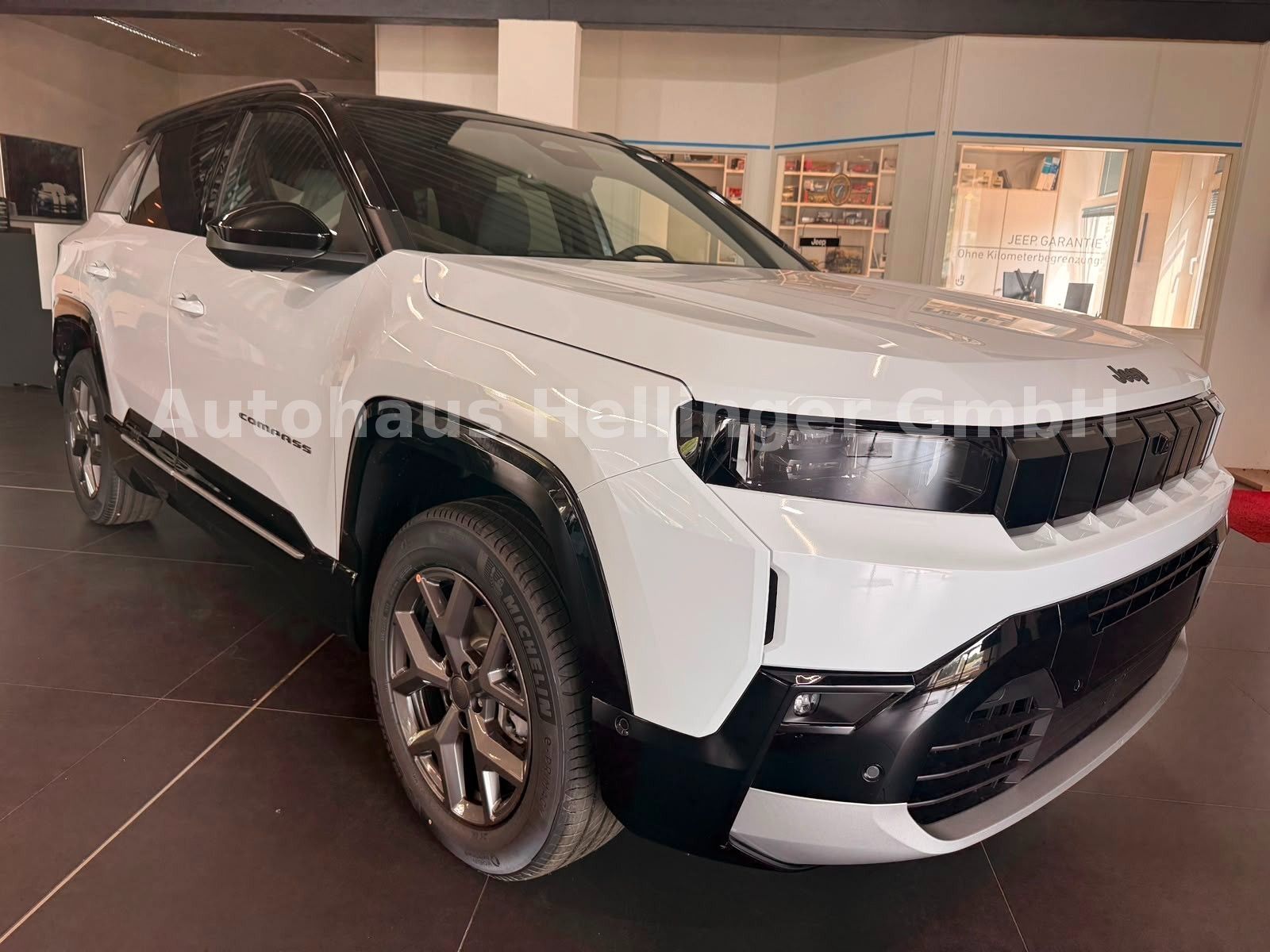 Jeep Compass E-Hybrid 1.2 eDCT 107 kW First Edition imagem 2