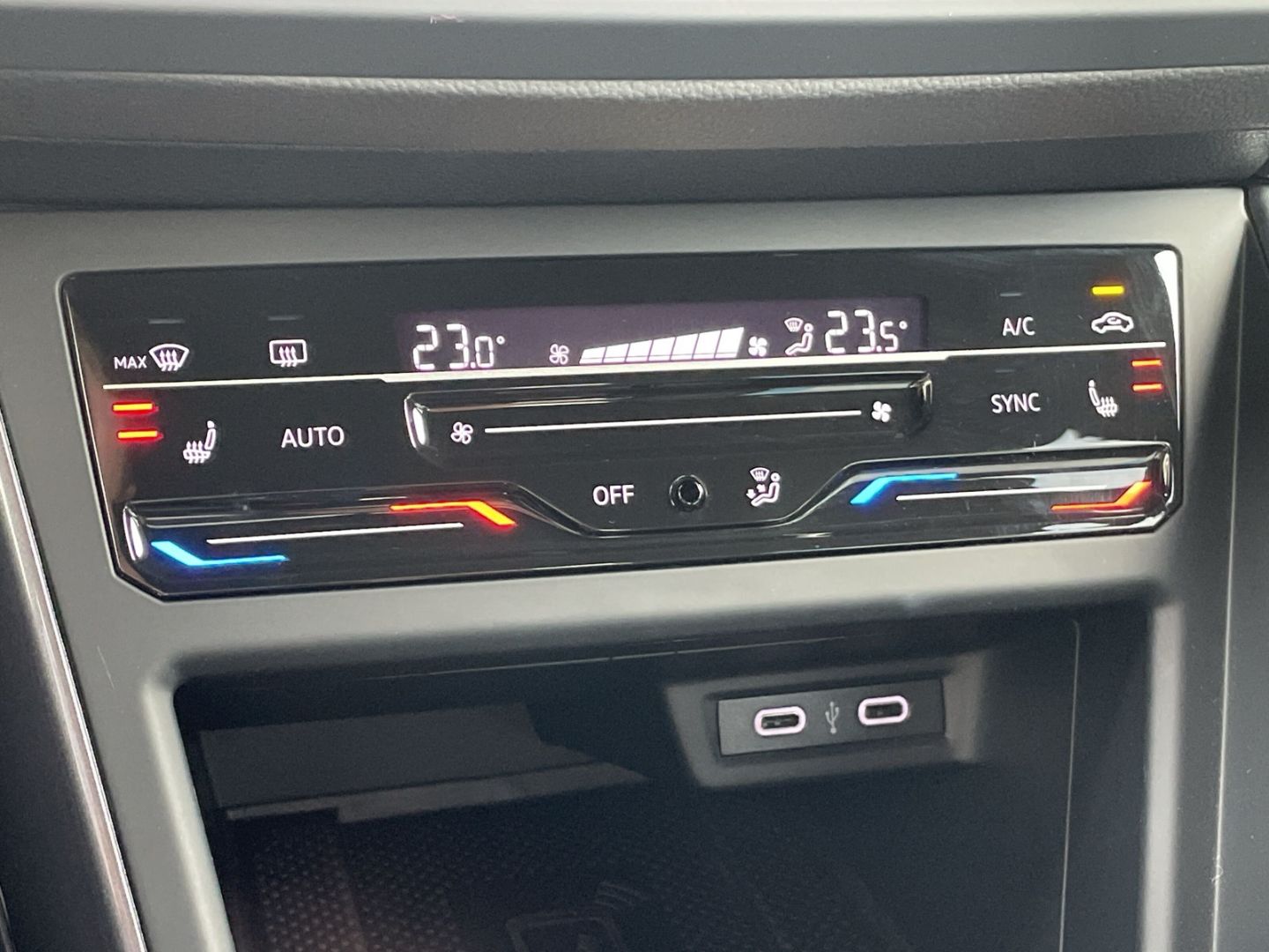Polo GTI 2.0 TSI DSG Kamera/Keyless/ACC/Navi/App