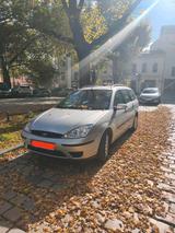Ford Focus Baujahr 2004 - Ford Focus aus 2004: Kombi