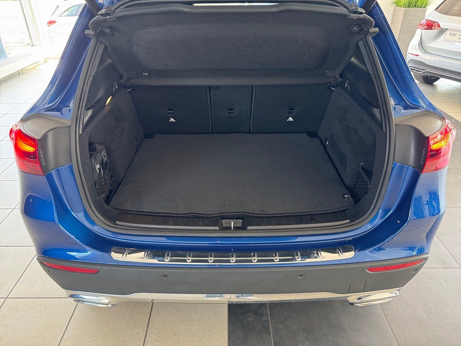 Fahrzeugabbildung Mercedes-Benz GLA 220 d 4M*AHK*Totwinkel*Multibeam*Kamera*LED*