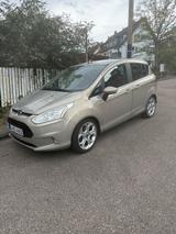 Ford  b Max wenig km 63000 tüv wird neu ge... - gebrauchte Ford B-Max aus dem Jahr 2012