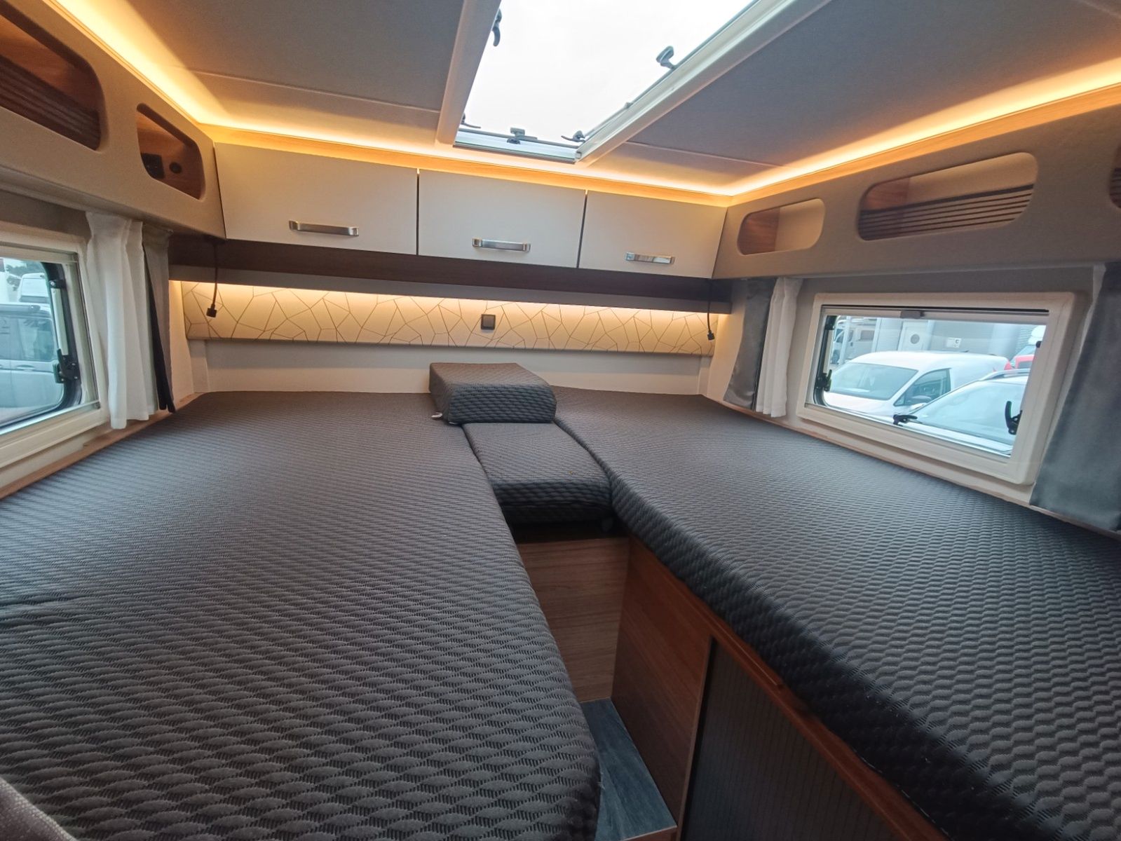 Fahrzeugabbildung Weinsberg CaraLoft 650MEG Ford*Automatik*Xenon*TV*TOP!