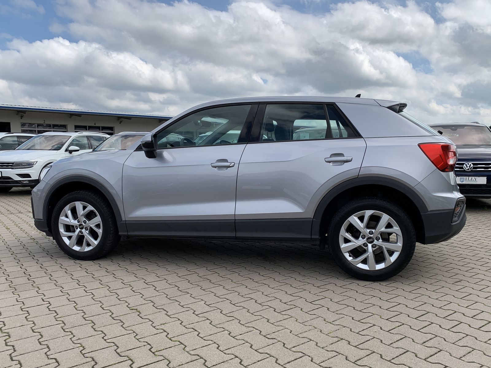 Fahrzeugabbildung Audi Q2 1.5 TFSI*Cam*Navi*LED*Klima*Assistenzpaket*